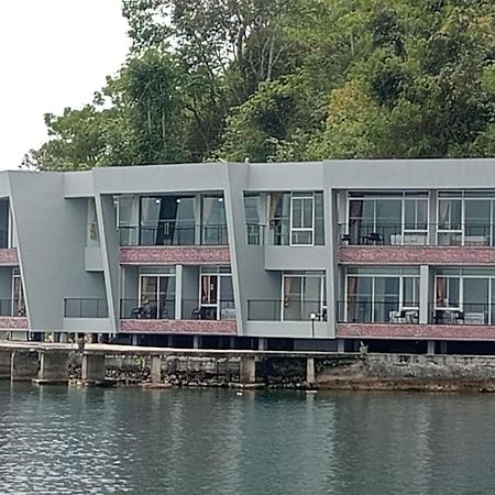 Tiara Bunga Hotel & Villa Balige Zewnętrze zdjęcie