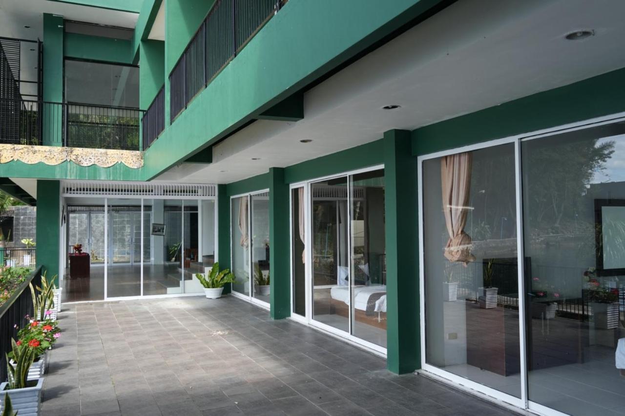 Tiara Bunga Hotel & Villa Balige Zewnętrze zdjęcie
