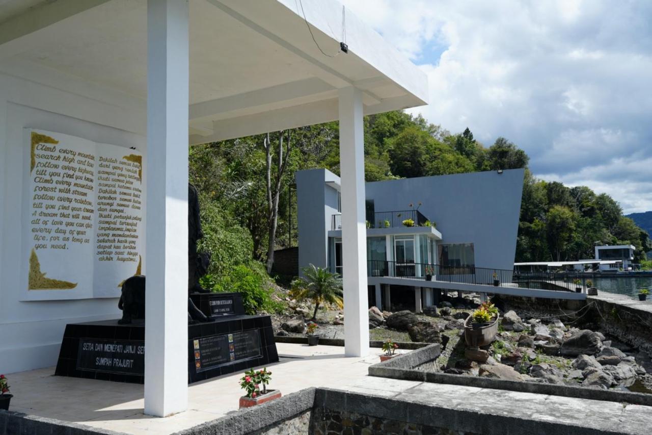 Tiara Bunga Hotel & Villa Balige Zewnętrze zdjęcie