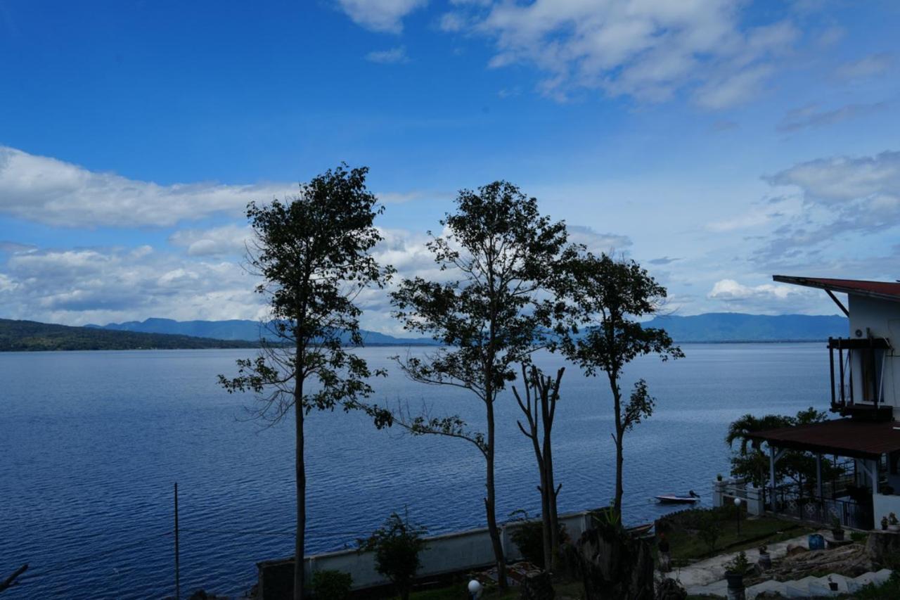 Tiara Bunga Hotel & Villa Balige Zewnętrze zdjęcie